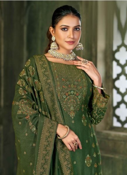 Green Viscose Thread-Work Festive-Wear Straight-Cut Salwar Kameez