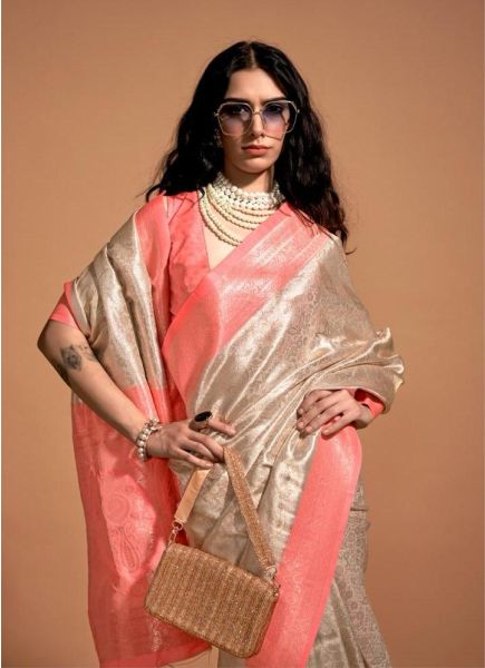 Light Pink Kanjivaram Woven Silk Saree For Traditional / Religious Occasions