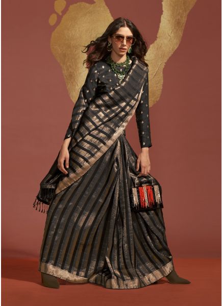 Black Viscose Woven Handloom Saree For Traditional / Religious Occasions