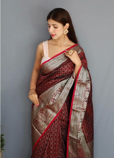 Maroon Silk Weaving Festive-Wear Checks Saree