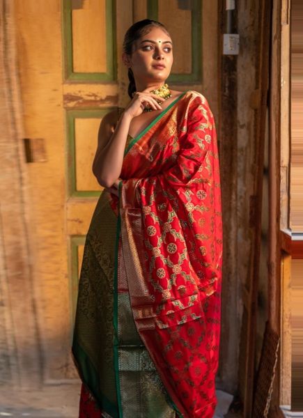Red Weaving Party-Wear Patola Silk Saree