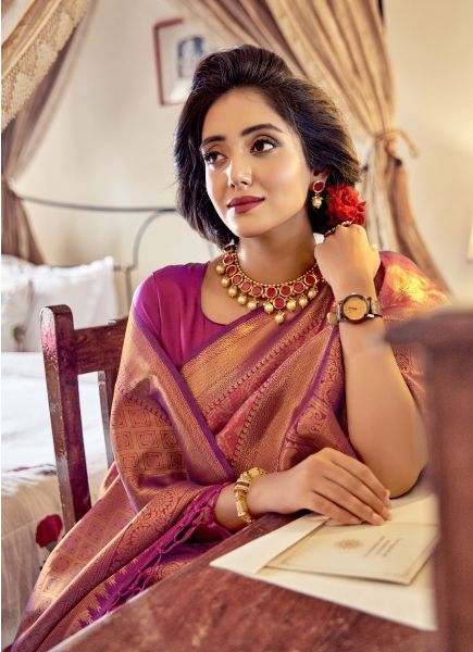 Light Magenta Handloom Weaving Silk Festive-Wear Saree
