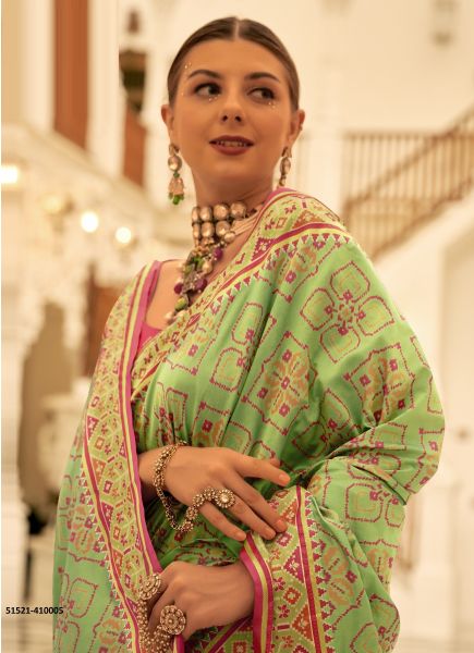 Light Green Woven Patola Banarasi Silk Saree For Traditional / Religious Occasions