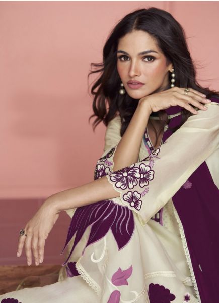 Bone White & Purple Georgette Thread-Work Festive-Wear Straight-Cut Salwar Kameez