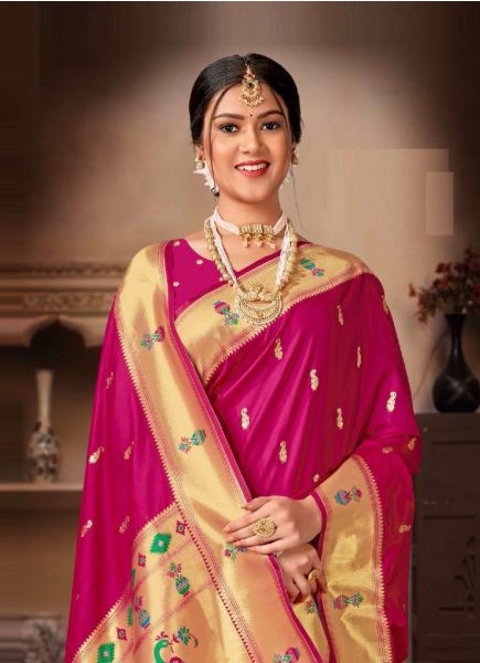 Magenta Weaving Festive-Wear Paithani Silk Saree