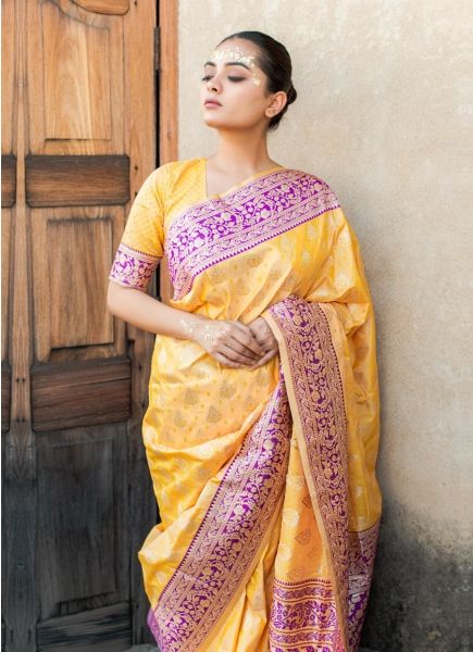 Orange Weaving Festive-Wear Soft Silk Saree