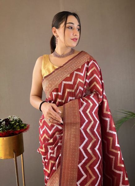 Maroon Woven Cotton Linen Leheriya Saree For Traditional / Religious Occasions
