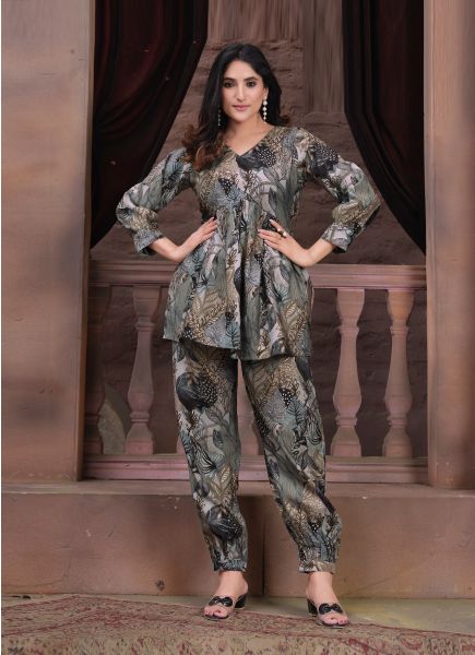Gray Chanderi Digitally Printed Resort-Wear Readymade Co-Ord Set