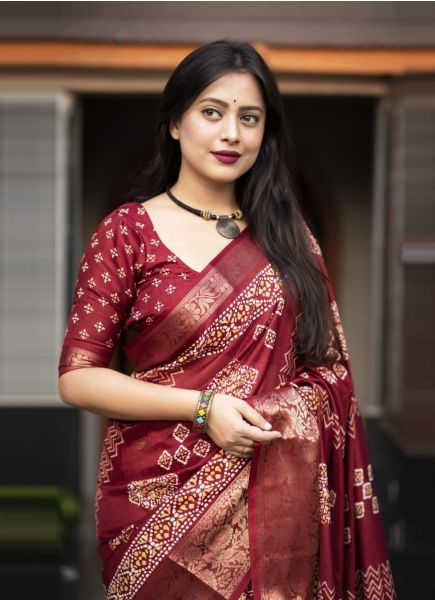 Maroon Woven Cotton Crape Handloom Saree For Traditional / Religious Occasions