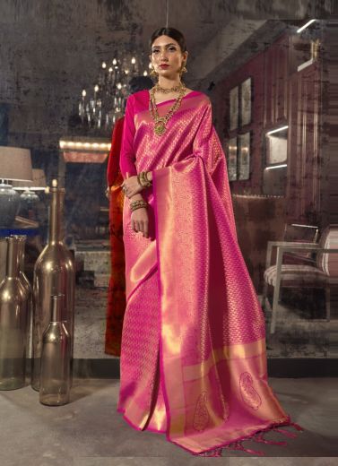 Magenta Silk Woven Handloom Saree For Traditional / Religious Occasions
