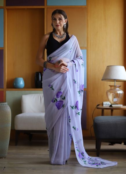 Light Lavender Georgette Floral Digitally Printed Saree For Kitty Parties