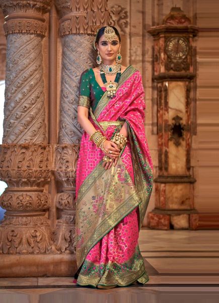 Magenta Banarasi Silk Party-Wear Saree With Jacquard Weaving