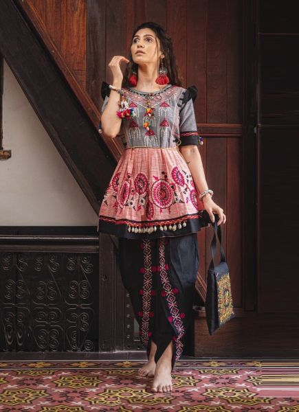 Pink & Gray Khadi Thread-Work Readymade Navratri-Wear Kedia Set