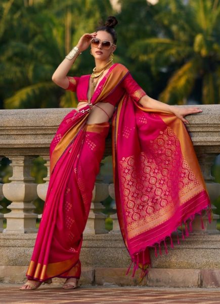 Pink Red Woven Soft Silk Saree For Traditional / Religious Occasions