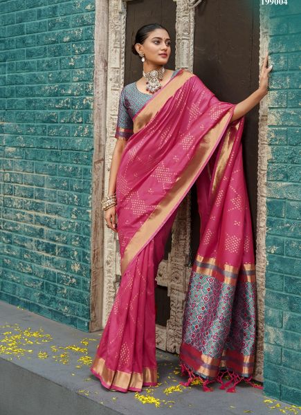 Dark Pink Woven Banarasi Silk Saree For Traditional / Religious Occasions