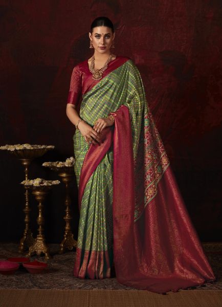 Green Printed Patola Silk Saree For Traditional / Religious Occasions