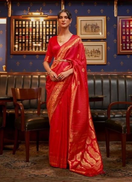 Red Satin Weaving Silk Festive-wear Handloom Saree