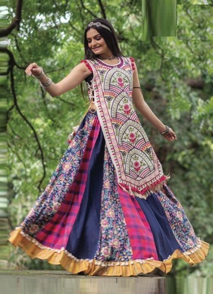 Navy Blue & Magenta Khadi Thread-Work Navratri-Wear Readymade Kurti With Ghagra