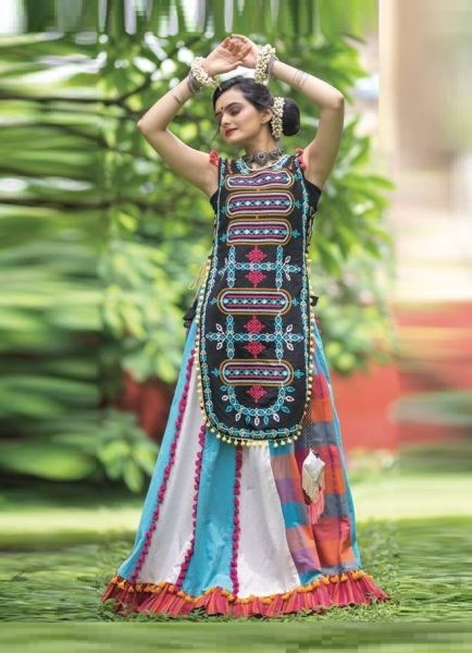 Multicolor Khadi Thread-Work Navratri-Wear Readymade Kurti With Ghagra