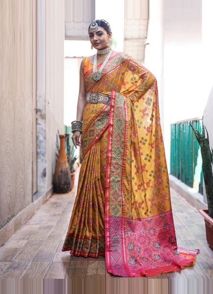 Orange Soft Elegant Patola Weaving Silk Saree For Traditional / Religious Occasions
