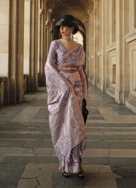 Light Mauve Silk Weaving Handloom Saree For Traditional / Religious Occasions