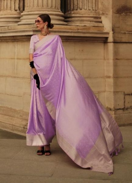 Lilac Satin Party-Wear Saree With Handloom Weaving