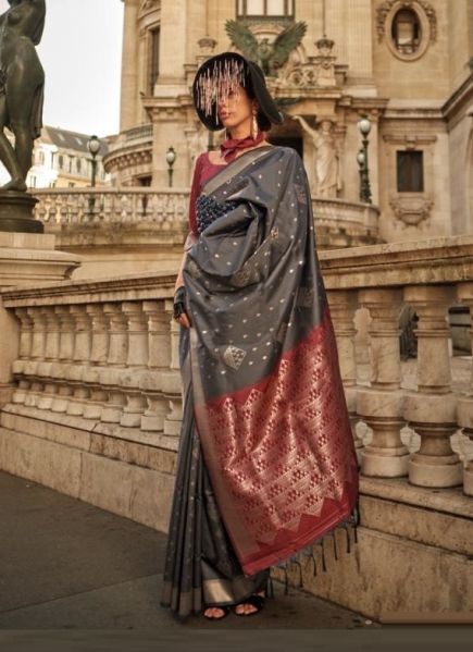 Dark Gray Silk Handloom Weaving Saree For Traditional / Religious Occasions