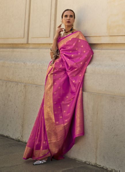 Magenta Khadi Silk Woven Handloom Saree For Traditional / Religious Occasions