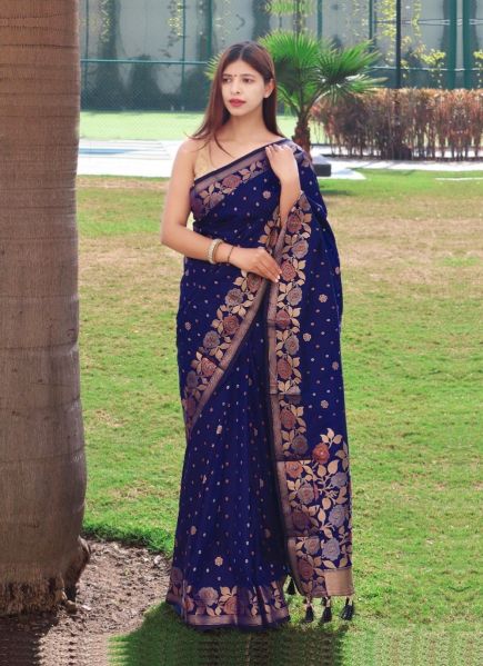 Blue Silk Weaving Festive-Wear Fashionable Saree
