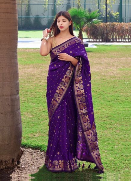 Purple Silk Weaving Festive-Wear Fashionable Saree