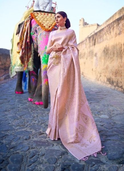 Light Lilac Silk Handloom Weaving Festive-Wear Saree
