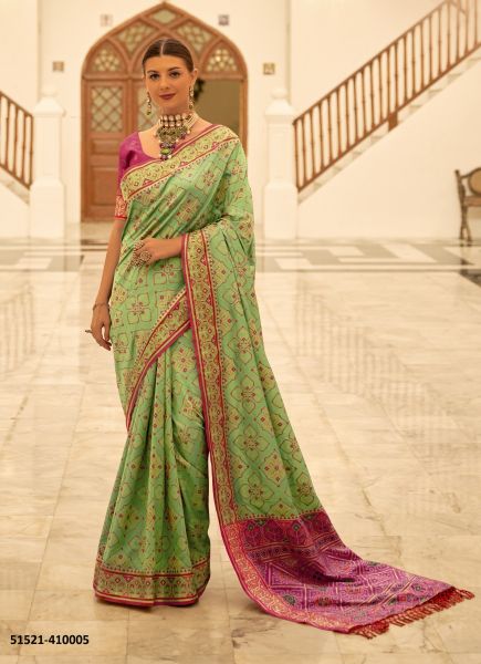 Light Green Woven Patola Banarasi Silk Saree For Traditional / Religious Occasions