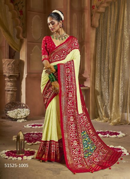Light Yellow Woven Georgette Patola Silk Saree For Traditional / Religious Occasions