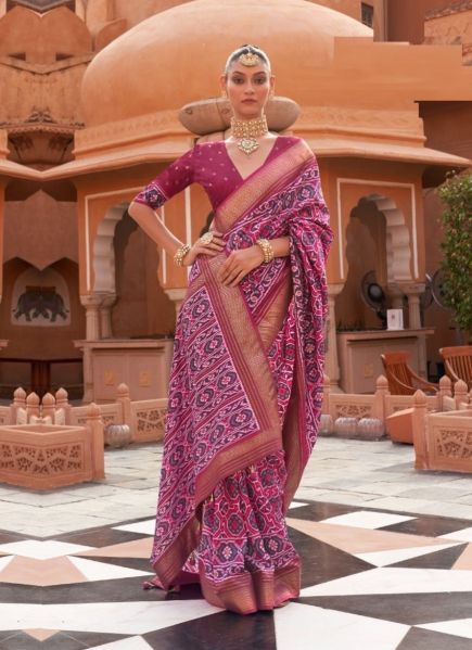Magenta Silk Foil Printed Party-Wear Saree