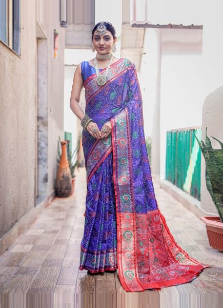 Violet Blue & Red Soft Elegant Patola Weaving Silk Saree For Traditional / Religious Occasions