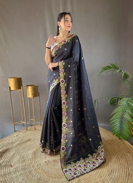 Black Pure Silk Handwork Wedding-Wear Boutique-Style Saree